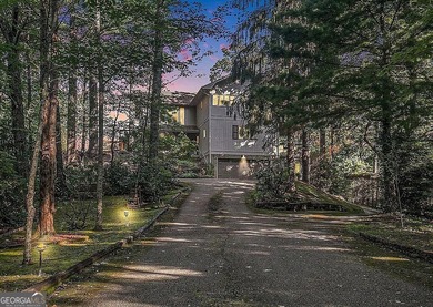 This home is at an elevation of 3200 ft sitting above clouds! - photo 4