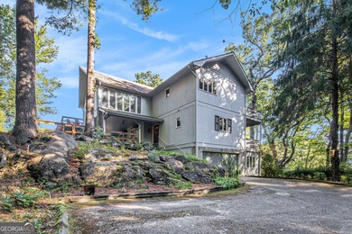 This home is at an elevation of 3200 ft sitting above clouds! - photo 5