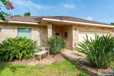 9 Torrey Pines is a beautiful Golf Villa offering stunning lake - photo 1