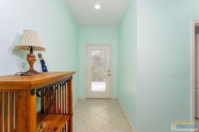 9 Torrey Pines is a beautiful Golf Villa offering stunning lake - photo 4