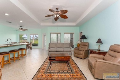 9 Torrey Pines is a beautiful Golf Villa offering stunning lake - photo 5