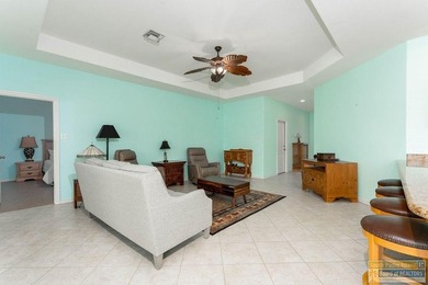 9 Torrey Pines is a beautiful Golf Villa offering stunning lake - photo 8
