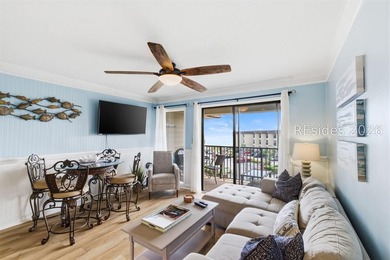 Enjoy a stunning ocean view from the balcony of this 1 bed/1 - photo 4