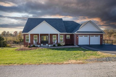Lake Home For Sale in Harrodsburg, Kentucky