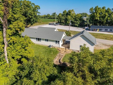 Price Improvement - Now $ 15,000 Less! Cozy Lake Retreat with - photo 6