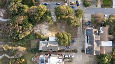 A rare opportunity to own a premiere North End oceanfront lot - photo 11