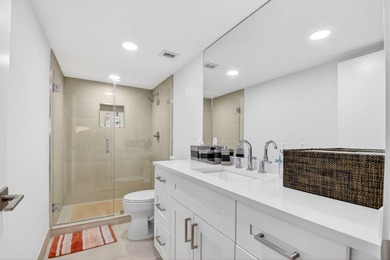 Beautifully updated and COMPLETELY FURNISHED 2-bedroom, 2-bath - photo 36