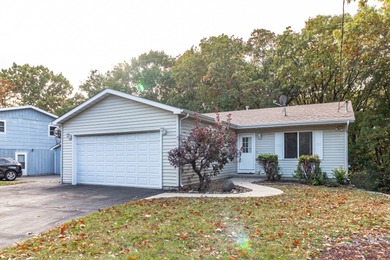 Duck Lake Home For Sale in Ingleside Illinois