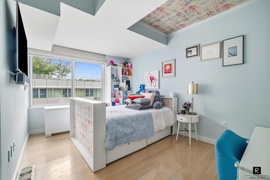 NOT TO BE MISSED:Stunning 4 bedroom 3.5 bath residence with - photo 11