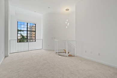 Fabulous Two-Story Boutique Loft Experience this exquisite - photo 13