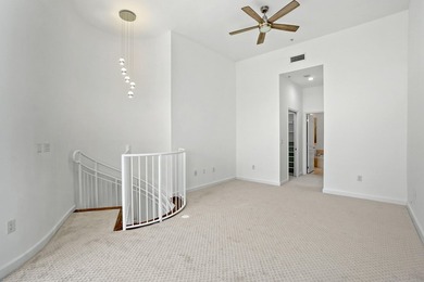 Fabulous Two-Story Boutique Loft Experience this exquisite - photo 14