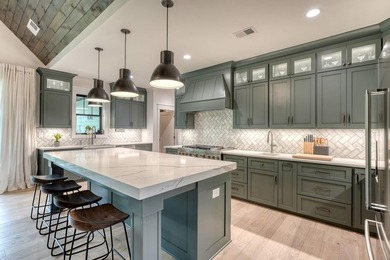 Luxury living at its finest! Welcome to this exceptional 2024 - photo 15