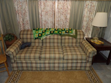 This cozy and partially furnished, 12 X 33 1 BR 1 BA home with - photo 16