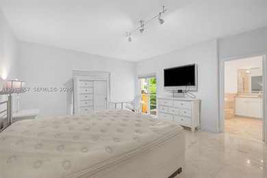 This beautiful two-story townhome offers approximately 2,000 - photo 20