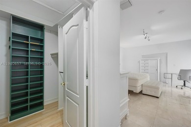 This beautiful two-story townhome offers approximately 2,000 - photo 23