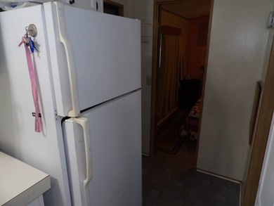This cozy and partially furnished, 12 X 33 1 BR 1 BA home with - photo 31