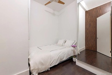 Just Listed! Chic renovated 2 bed Loft with washer dryer on High - photo 9