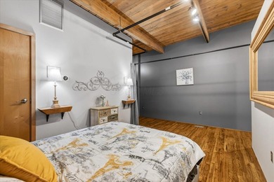 Highly desirable top-floor urban loft in the Buggyworks