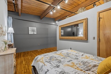 Highly desirable top-floor urban loft in the Buggyworks