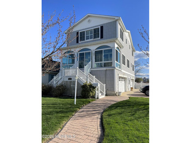 STUNNING SHORE HOME -- STEPS FROM THE SAND | POINT PLEASANT