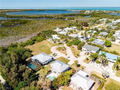Captains Cove, 2- bedrooms 2.5- baths, Piling Home and pool at - photo 5