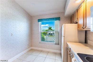 3 bedroom 2 bath Gulf access condo in SW Cape Coral is now - photo 5