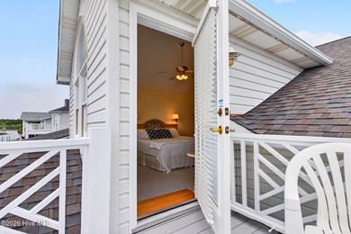 Wake up to ocean breezes and end your days with glowing coastal - photo 28