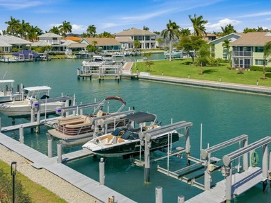 SUPER CLOSE TO THE BEACH! DOCK! 3 BEDROOMS! Beautifully - photo 28