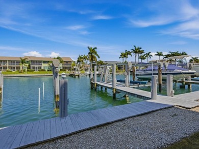 SUPER CLOSE TO THE BEACH! DOCK! 3 BEDROOMS! Beautifully - photo 30