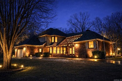 Lake Hamilton Home For Sale in Hot Springs Arkansas