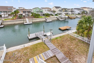 Wake up to ocean breezes and end your days with glowing coastal - photo 32