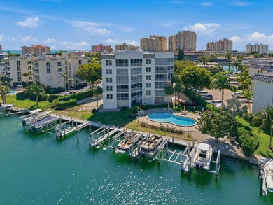 SUPER CLOSE TO THE BEACH! DOCK! 3 BEDROOMS! Beautifully - photo 33