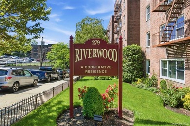 Riverwood Cooperative presents a top-floor, spacious - photo 1