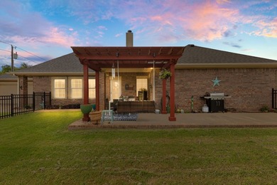 SELLER IS OFFERING $10,000 IN BUYER CONCESSIONS! Enjoy - photo 3