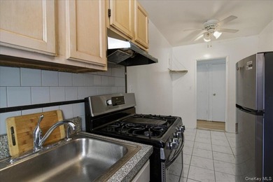 Riverwood Cooperative presents a top-floor, spacious - photo 9
