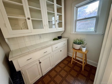 Nestled in the heart of the Rochelle Heights Historic District - photo 9