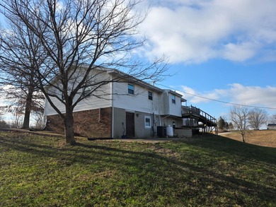 With over 3000 sqft of living space and nearly 7 acres, this