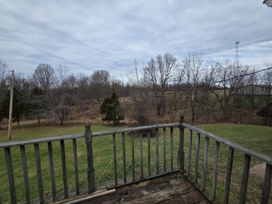 With over 3000 sqft of living space and nearly 7 acres, this