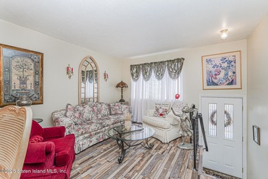 Welcome to 516 Medina Street, a beautiful attached single family - photo 2