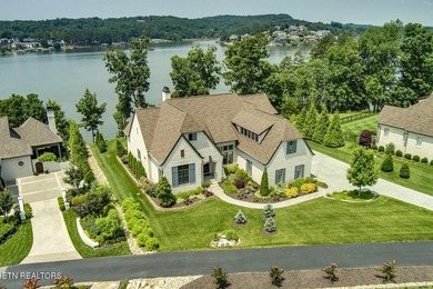 Stunning Lakefront Contemporary with Views and Room to Entertain - photo 3