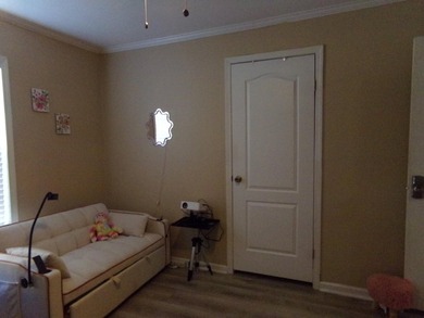 Motivated seller! 2018 Beauty-move-in ready and worry free! This - photo 18