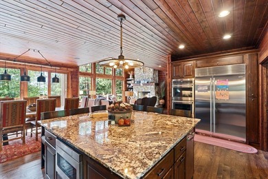 Stunning modern Land's End constructed lodge on the east shore - photo 18