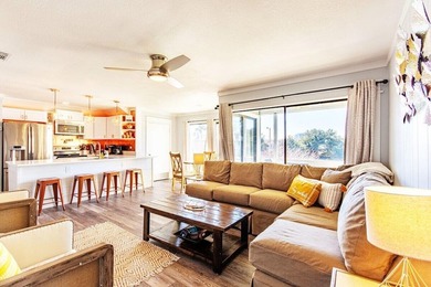 Welcome to Copper Cay -- a stylish coastal retreat in the heart - photo 2