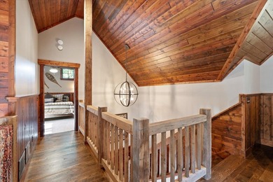 Stunning modern Land's End constructed lodge on the east shore - photo 37