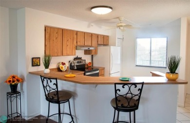 Lake Condo For Sale in Pompano Beach, Florida