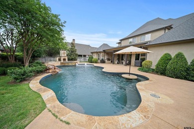 Welcome to 6987 Canal St. in the prestigious Oak Hollow - photo 3