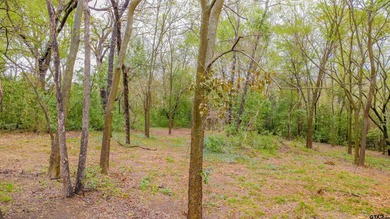 Beautiful lot located just off the golf course in the highly - photo 9