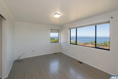 Perched on a high-bank overlooking the waterfront, this property - photo 33