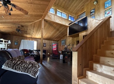 SPRING RIVER FRONT HOME - Rustic 3 bedroom, 2 bath home on - photo 5
