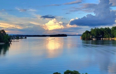 A rare lakefront estate on the emerald waters of Lake Keowee - photo 45